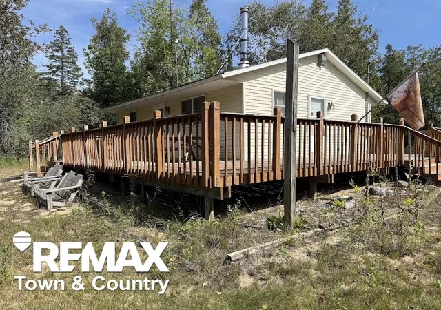 Photo 4 of Single family home for sale at 5971 E Point Rd, Harrisville, MI 48740 | MLS# 5050222725 | Listing updated on 2026-10-05