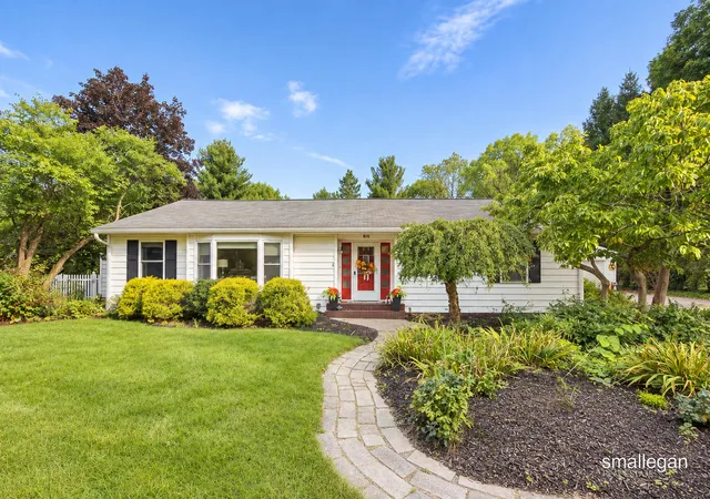 Photo 1 of Single family home for sale at 610 W Ellis Ave, Belding, MI 48809 | MLS# 65026050699 | Listing updated on 2026-10-27