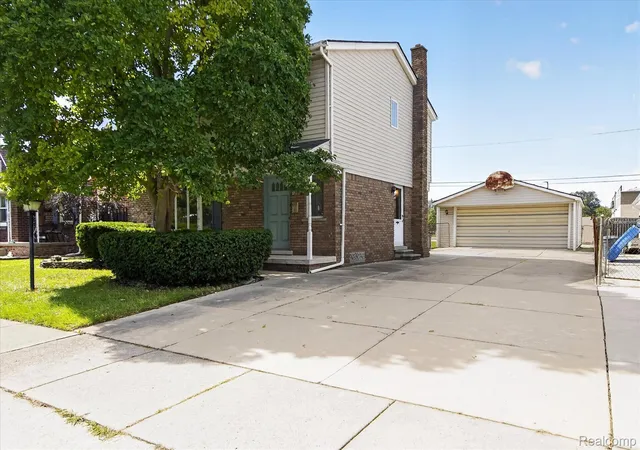 Photo 2 of Single family home for sale at 1250 23rd Street, Wyandotte, MI 48192 | MLS# 20261077056 | Listing updated on 2026-10-08