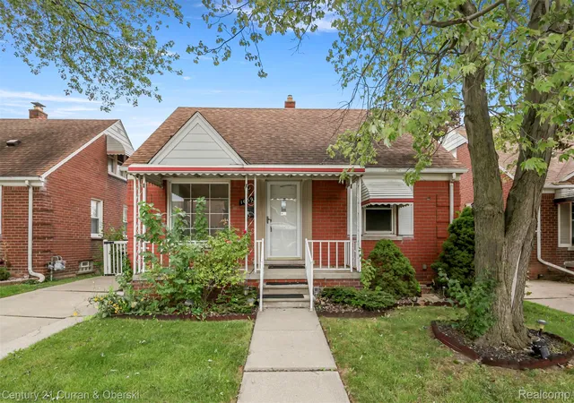 Photo 3 of Single family home for sale at 1659 18th Street, Wyandotte, MI 48192 | MLS# 20261077071 | Listing updated on 2026-10-10