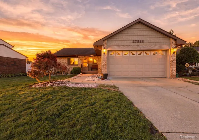 Photo 1 of Single family home for sale at 27882 White Oak Dr, Brownstown Twp, MI 48183 | MLS# 20261077073 | Listing updated on 2026-10-18