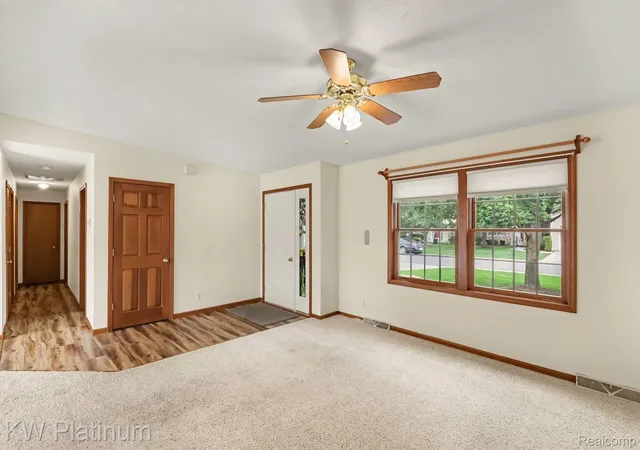 Listing Photo 5 - Condo for sale in building located at 3930 River Rd, Fruitport, MI 48054 - Unit #20