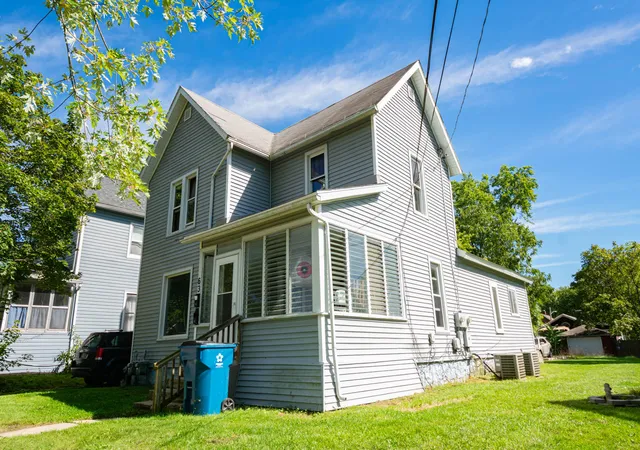Photo 1 of Sale Pending at 63 S Broad St, Battle Creek, MI 49017 | MLS# 64026050727 | Listing updated on 2026-10-03