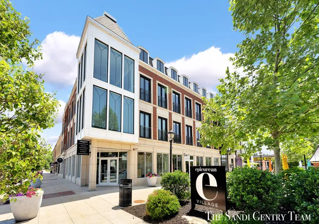 Photo 2 of Condo for sale at 110 W Savidge St #202, Spring Lake, MI 49456 | MLS# 71026050763 | Listing updated on 2026-10-14