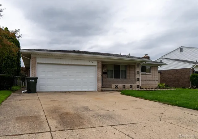 Photo 3 of Single family home for sale at 2930 Groves Dr, Sterling Heights, MI 48310 | MLS# 20261077156 | Listing updated on 2026-10-11