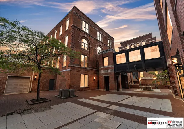 Condo for sale at 200 River Pl Dr, Detroit, MI 48207 | MLS# 20261077166