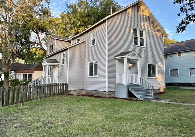 Photo 2 of Multi family home for sale at 1306 Terrace St, Muskegon, MI 49442 | MLS# 71026050836 | Listing updated on 2026-10-24