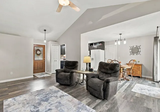 Photo 3 of Single family home for sale at 3030 Maplewood St, Benton Harbor, MI 49022 | MLS# 69026050840 | Listing updated on 2026-10-18