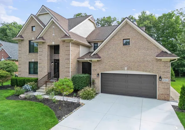 Photo 3 of Single family home for sale at 42565 White Heart St, Canton, MI 48188 | MLS# 57050222800 | Listing updated on 2026-10-19