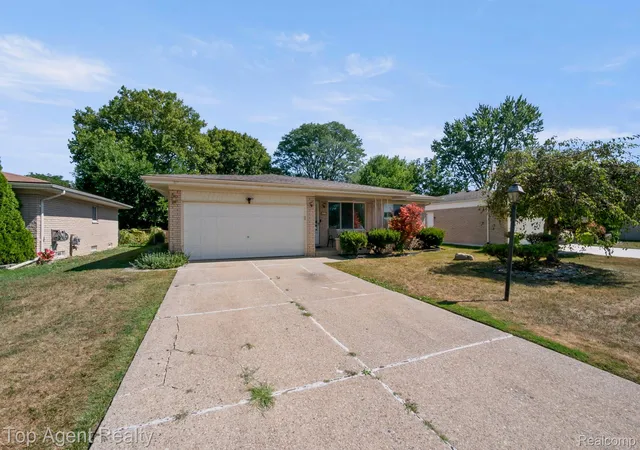 Photo 2 of Single family home for sale at 3053 Belcher Dr, Sterling Heights, MI 48310 | MLS# 20261077263 | Listing updated on 2026-10-12