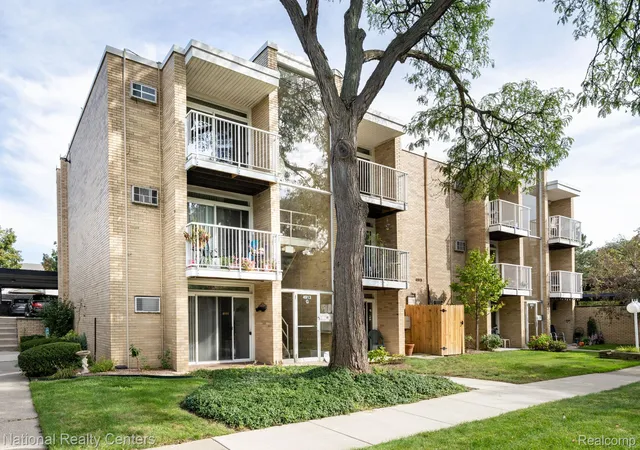 Photo 1 of Condo for sale at 4913 Crooks Rd #G1, Royal Oak, MI 48073 | MLS# 20261077283 | Listing updated on 2026-10-10