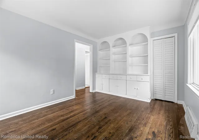 Photo 2 of Single family home for sale at 9587 Cardwell St, Livonia, MI 48150 | MLS# 20261077289 | Listing updated on 2026-10-17