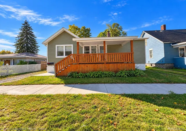 Photo 1 of Single family home for sale at 1030 Division St, Port Huron, MI 48060 | MLS# 20261077294 | Listing updated on 2026-10-22