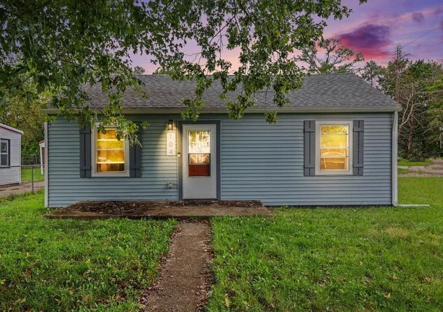 Photo 1 of Single family home for sale at 104 Morgan Ave, Battle Creek, MI 49037 | MLS# 66026050920 | Listing updated on 2026-10-04