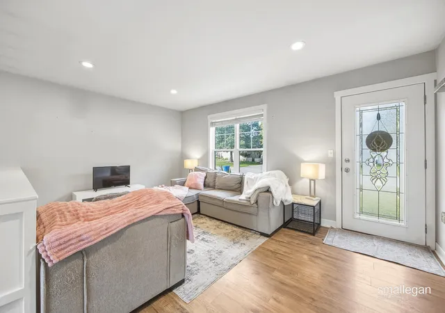 Photo 3 of Single family home for sale at 5588 Park Ave, Hudsonville, MI 49426 | MLS# 65026050919 | Listing updated on 2026-10-15