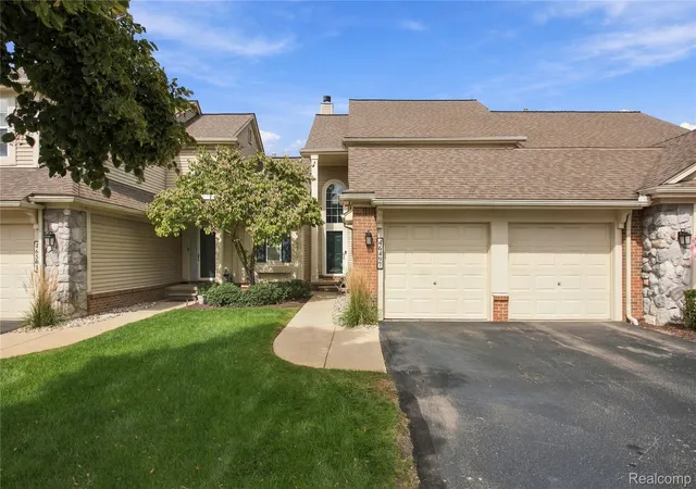 Photo 2 of Condo for sale at 46497 Killarney Cir #173, Canton, MI 48188 | MLS# 20261077307 | Listing updated on 2026-10-19