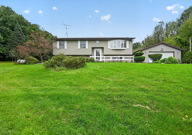 Photo 2 of Single family home for sale at 22216 E Avenue N, Battle Creek, MI 49017 | MLS# 66026050931 | Listing updated on 2026-10-10