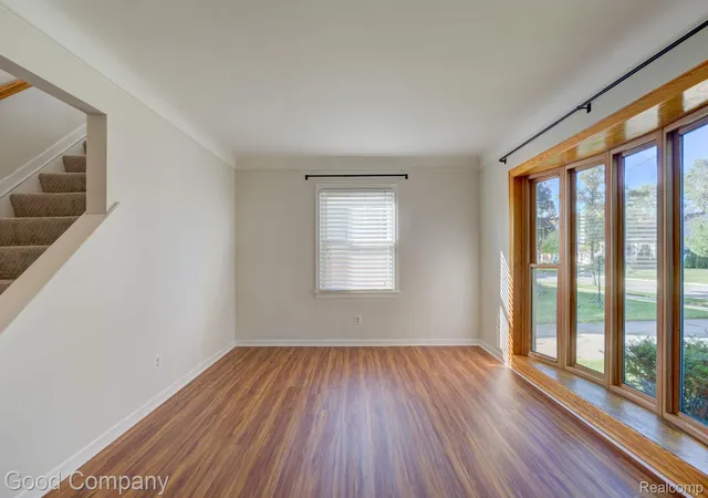 Photo 2 of Single family home for sale at 249 S Chocolay Ave, Clawson, MI 48017 | MLS# 20261077323 | Listing updated on 2026-10-17