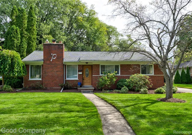 Photo 1 of Sale Pending at 31728 Sheridan Dr, Beverly Hills, MI 48025 | MLS# 20261077341 | Listing updated on 2026-10-17