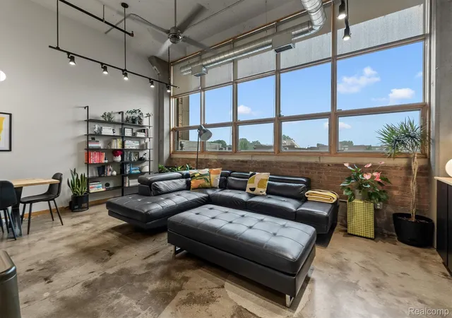 Photo 3 of Condo for sale at 444 W Willis St #304, Detroit, MI 48201 | MLS# 20261077354 | Listing updated on 2026-10-17