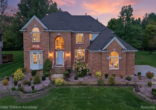 Photo 1 of Single family home for sale at 48548 Castleside Dr, Canton, MI 48187 | MLS# 20261077359 | Listing updated on 2026-10-11