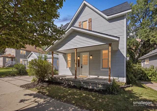Photo 1 of Single family home for sale at 433 Leonard St NE, Grand Rapids, MI 49503 | MLS# 65026051021 | Listing updated on 2026-10-28