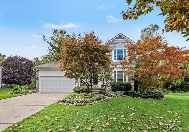 Photo 1 of Single family home for sale at 6113 Lake Waldon Dr, Clarkston, MI 48346 | MLS# 20261077417 | Listing updated on 2026-10-21