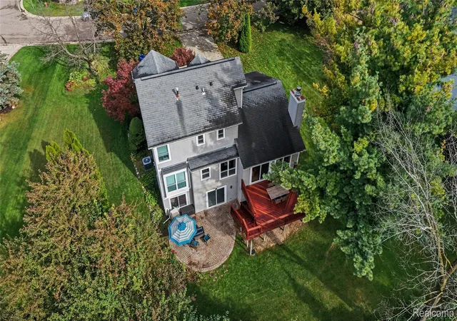Photo 2 of Single family home for sale at 6113 Lake Waldon Dr, Clarkston, MI 48346 | MLS# 20261077417 | Listing updated on 2026-10-21