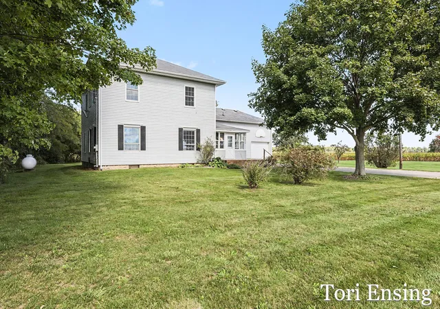 Photo 3 of Single family home for sale at 6676 County Farm Rd, Greenville, MI 48838 | MLS# 65026051024 | Listing updated on 2026-10-07