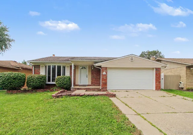 Photo 2 of Single family home for sale at 28440 Weddel Ave, Brownstown Twp, MI 48183 | MLS# 20261077448 | Listing updated on 2026-10-19