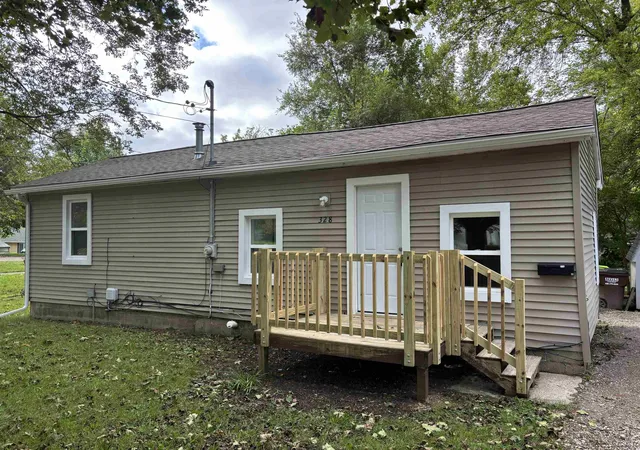 Photo 1 of Single family home for sale at 328 Bristol St, Adrian, MI 49221 | MLS# 56050222895 | Listing updated on 2026-10-15