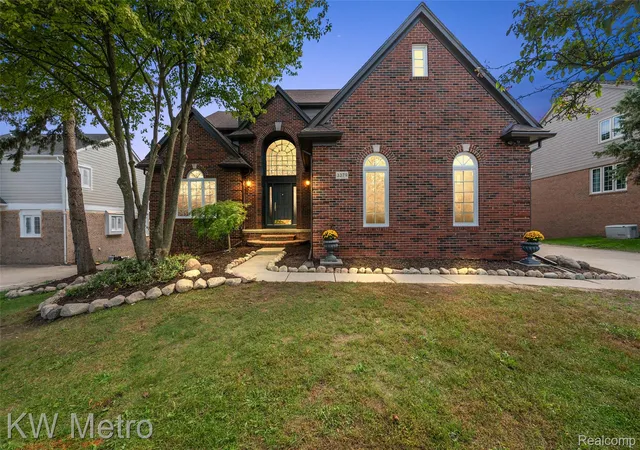 Photo 2 of Single family home for sale at 3379 Seminole Ct, Rochester Hills, MI 48309 | MLS# 20261077463 | Listing updated on 2026-10-10