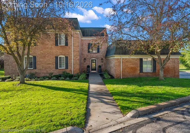 Condo for sale at 150 E Long Lake Rd, Bloomfield Hills, MI 48304 | MLS# 20261077468