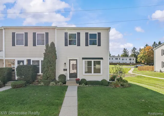 Photo 2 of Condo for sale at 1151 Marquette Ct, Rochester Hills, MI 48307 | MLS# 20261077470 | Listing updated on 2026-10-08