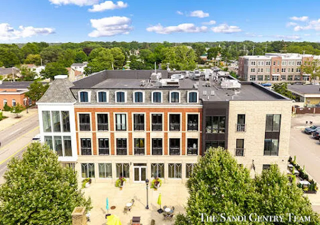 Photo 1 of Condo for sale at 110 W Savidge St #305, Spring Lake, MI 49456 | MLS# 71026051050 | Listing updated on 2026-10-14