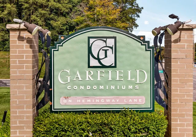 Listing Photo 1 - Condo for sale in building located at 1108 Hemingway Ln, Traverse City, MI 49684 - Unit #