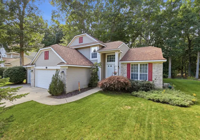 Photo 1 of Single family home for sale at 13347 Greenbriar Dr, Grand Haven, MI 49417 | MLS# 71026051075 | Listing updated on 2026-10-13