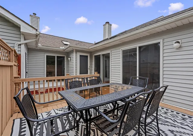 Photo 2 of Condo for sale at 9487 Marina Dr, White Lake, MI 48386 | MLS# 20261077515 | Listing updated on 2026-10-17