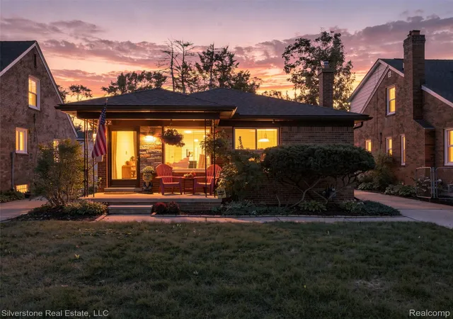 Photo 1 of Single family home for sale at 2142 Hawthorne Rd, Grosse Pointe Woods, MI 48236 | MLS# 20261077541 | Listing updated on 2026-10-18