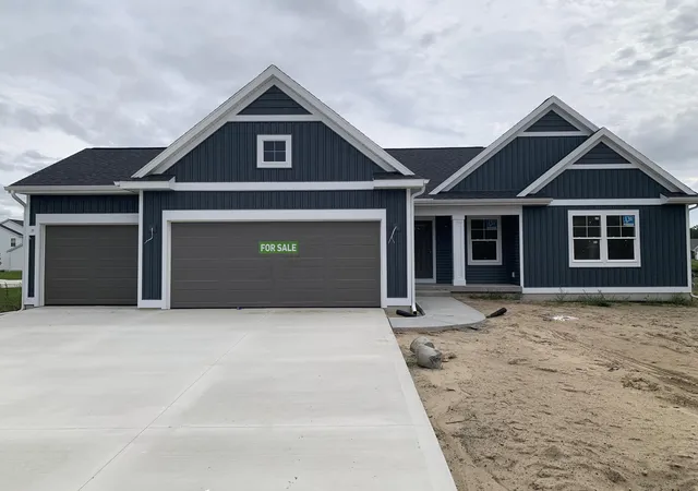 Photo 1 of Single family home for sale at 12500 Emerson Rd, Grand Haven, MI 49417 | MLS# 65026051118 | Listing updated on 2026-10-08