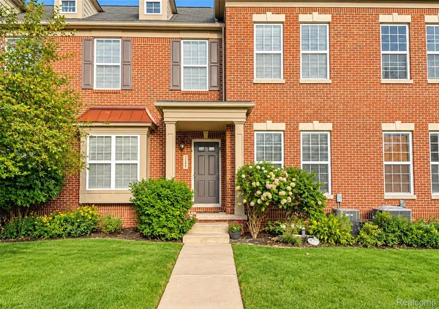 Photo 2 of Condo for sale at 2051 Vanderbilt Rd, Canton, MI 48188 | MLS# 20261077571 | Listing updated on 2026-10-11