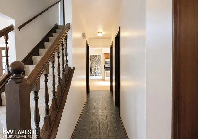Photo 3 of Single family home for sale at 47122 Blueridge Dr, Macomb, MI 48044 | MLS# 58050222928 | Listing updated on 2026-10-11