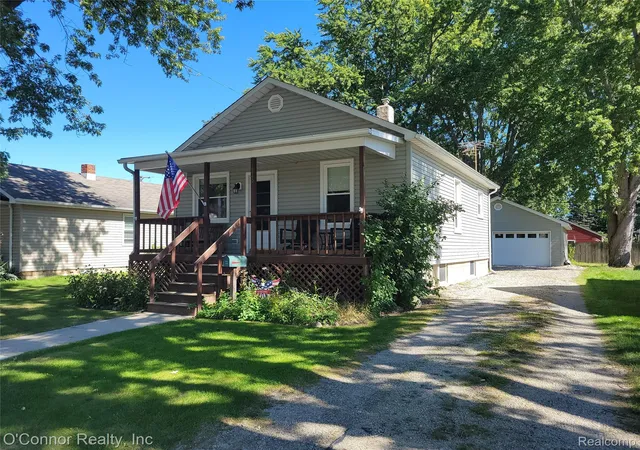 Photo 2 of Single family home for sale at 1449 Goffe St, Saint Clair, MI 48079 | MLS# 20261077611 | Listing updated on 2026-10-27