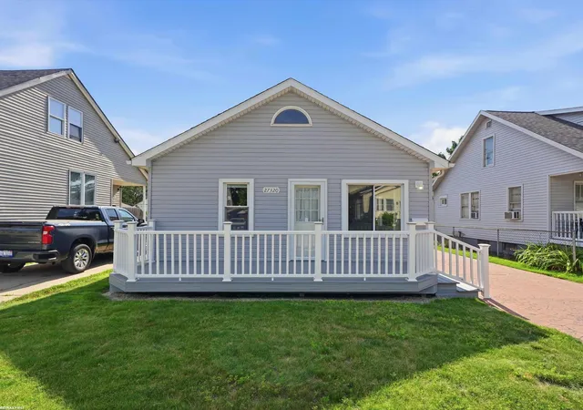 Photo 1 of Sale Pending at 27320 Lawnwood St, Roseville, MI 48066 | MLS# 58050222939 | Listing updated on 2026-10-05