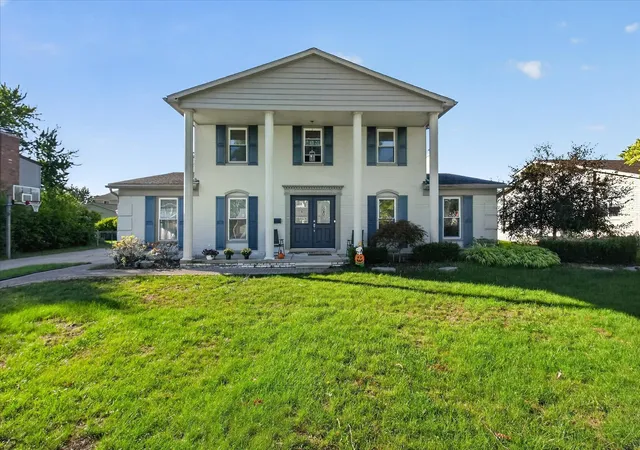 Photo 3 of Single family home for sale at 36523 Whitcomb St, Livonia, MI 48154 | MLS# 81026051178 | Listing updated on 2026-10-07