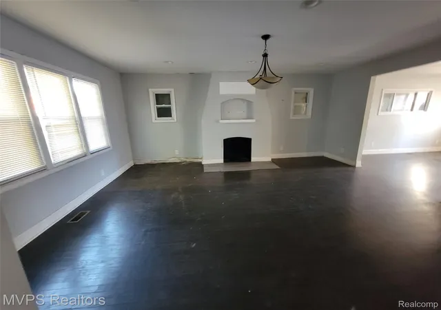Photo 3 of Single family home for sale at 5200 Haverhill St, Detroit, MI 48224 | MLS# 20261077648 | Listing updated on 2026-10-12