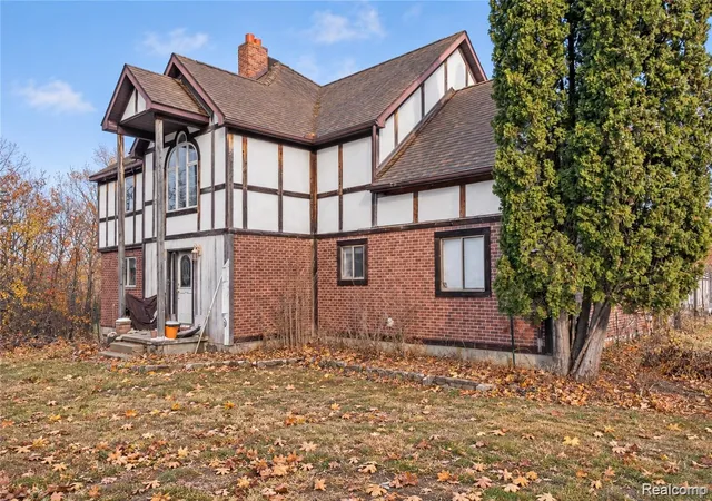 Photo 2 of Single family home for sale at 1191 Gage Rd, Holly, MI 48442 | MLS# 20261077669 | Listing updated on 2026-10-07