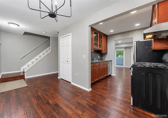 Photo 4 of Condo for sale at 24264 Bashian Dr, Novi, MI 48375 | MLS# 20261077703 | Listing updated on 2026-10-11