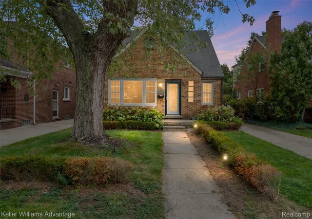 Photo 1 of Single family home for sale at 410 Catalpa Dr, Royal Oak, MI 48067 | MLS# 20261077705 | Listing updated on 2026-10-16