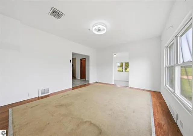 Photo 2 of Single family home for sale at 17046 90th Avenue, Evart, MI 49631 | MLS# 72026051228 | Listing updated on 2026-10-09